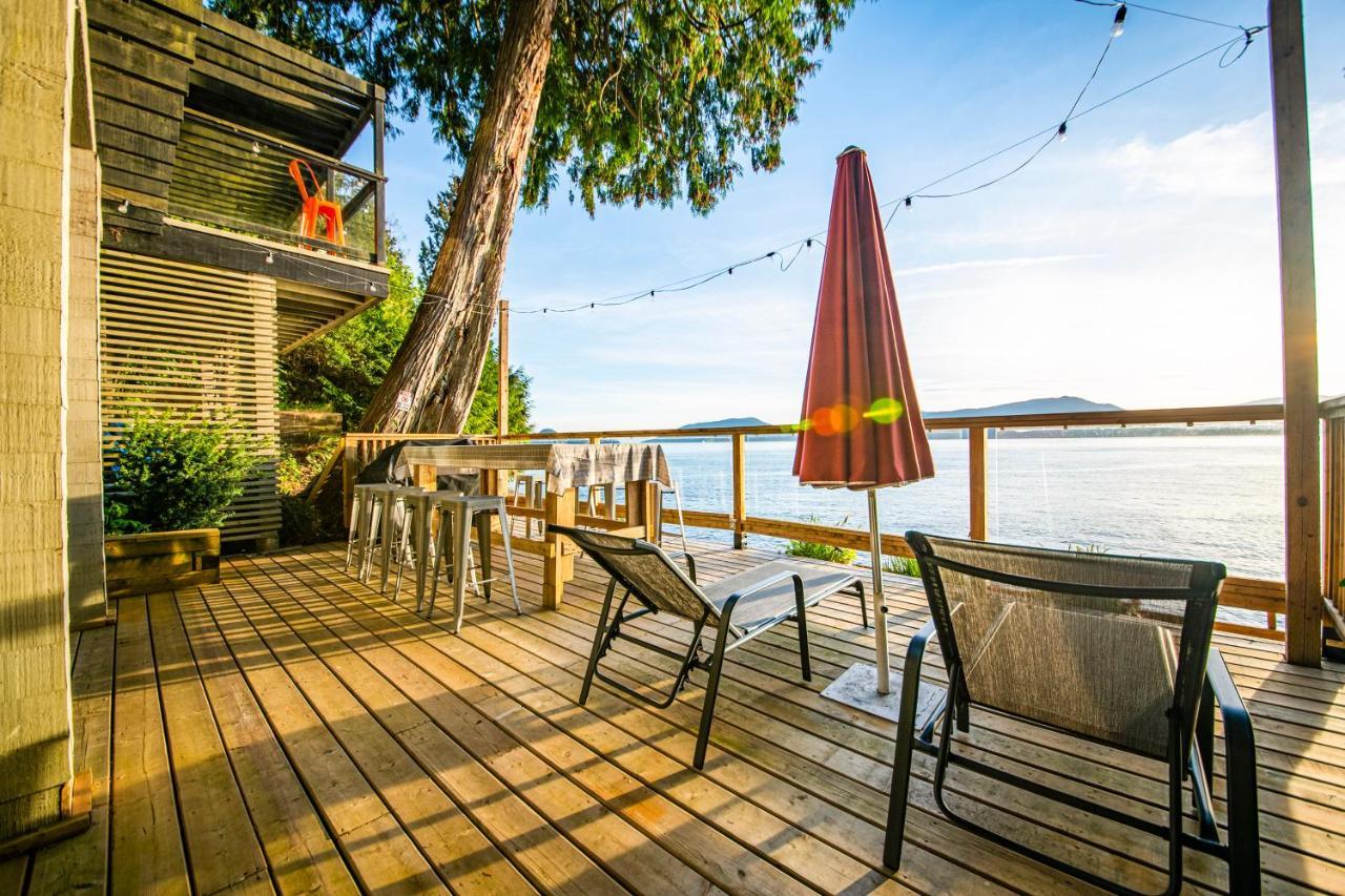 Waterfront Cottage With Superb Coastline Views West Vancouver Eksteriør bilde