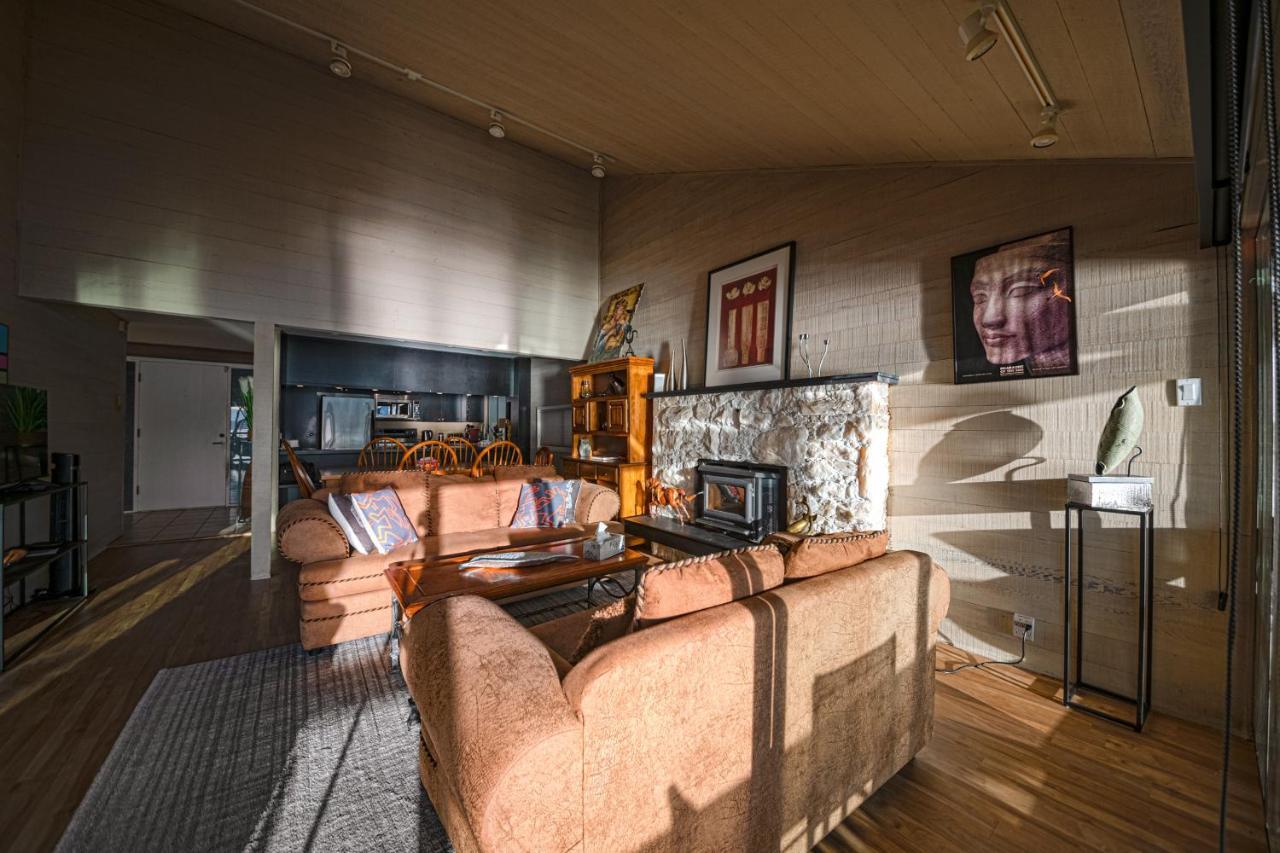 Waterfront Cottage With Superb Coastline Views West Vancouver Eksteriør bilde