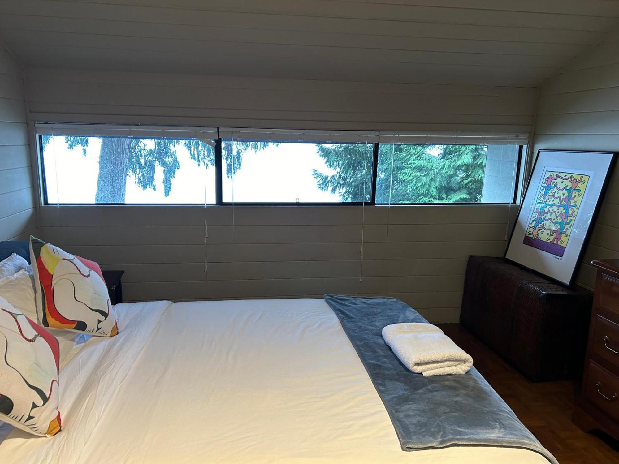 Waterfront Cottage With Superb Coastline Views West Vancouver Eksteriør bilde