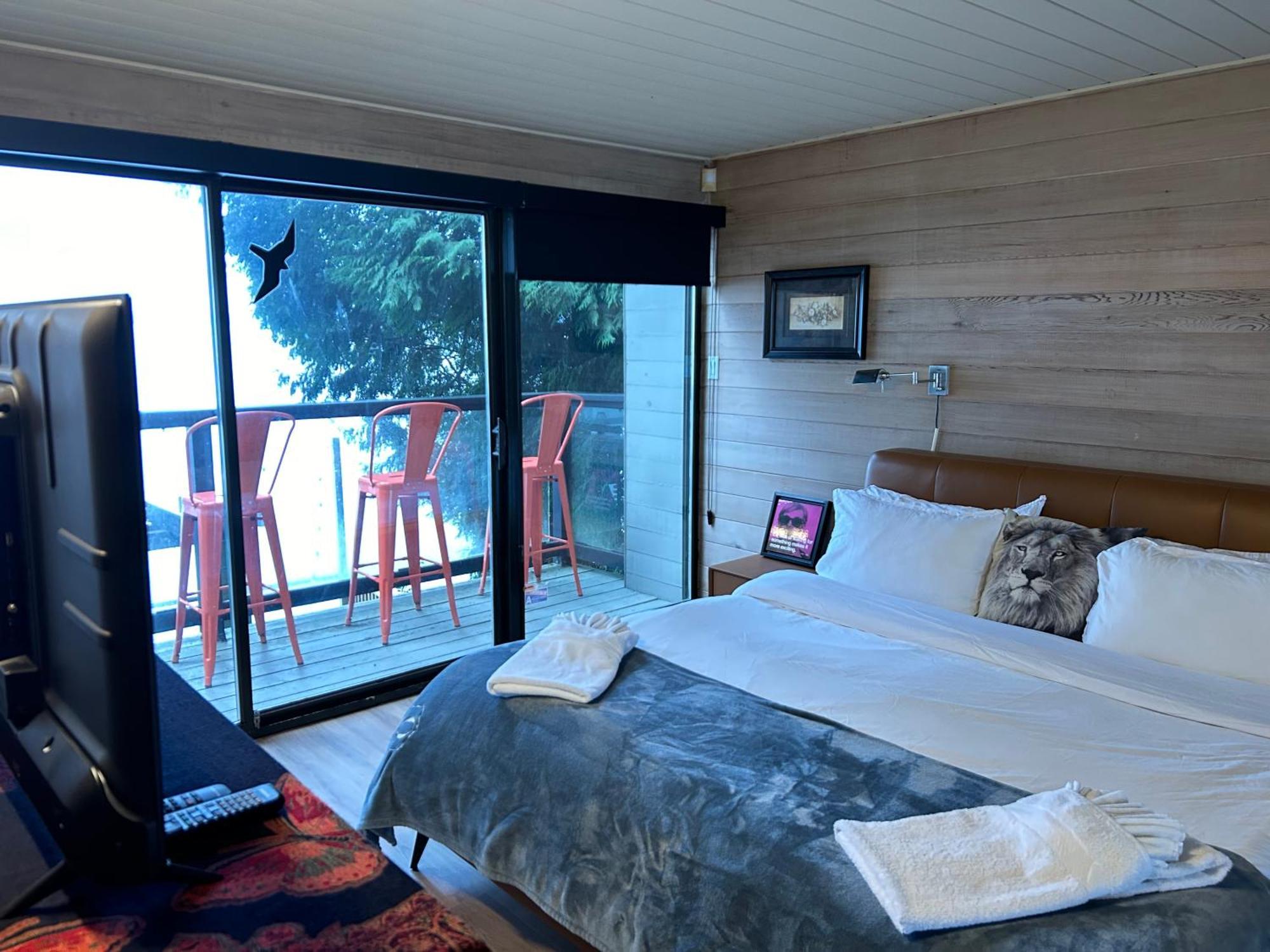 Waterfront Cottage With Superb Coastline Views West Vancouver Eksteriør bilde
